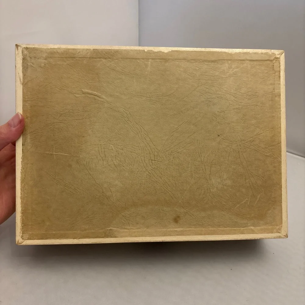 Vintage 1950s Ivory Jewelry Box‎ Organizer Red Lined Storage Case Decorative